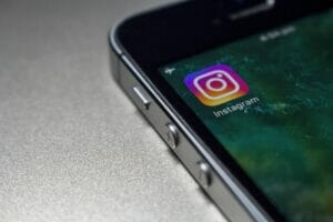 Instagram tips app on phone